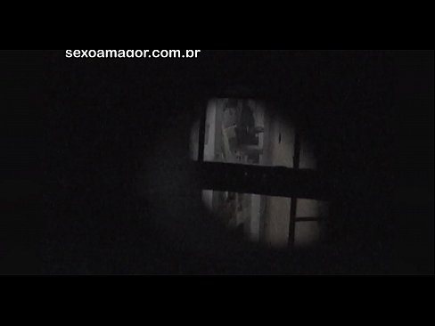 ❤️ Плавушу тајно снима воајер из комшилука скривен иза шупљих цигли ❌ Секс видео код нас ❤