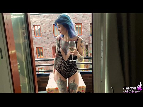 ❤️ Сјајна девојка сиса са гутљајем и страствено јебе под отвореним небом ❌ Секс видео код нас ❤